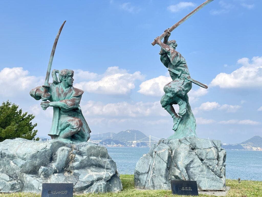 巌流島 武蔵 小次郎 銅像